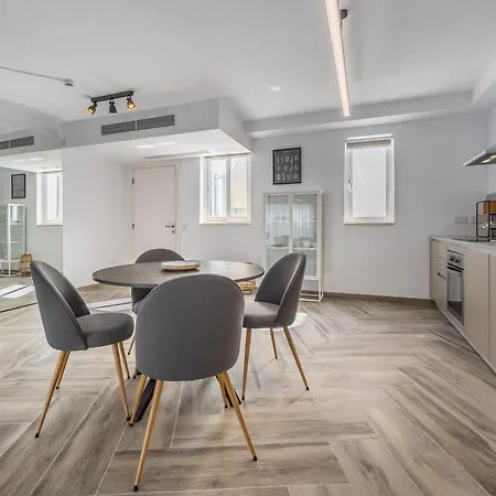 Brand New Elegantly Furnished In *